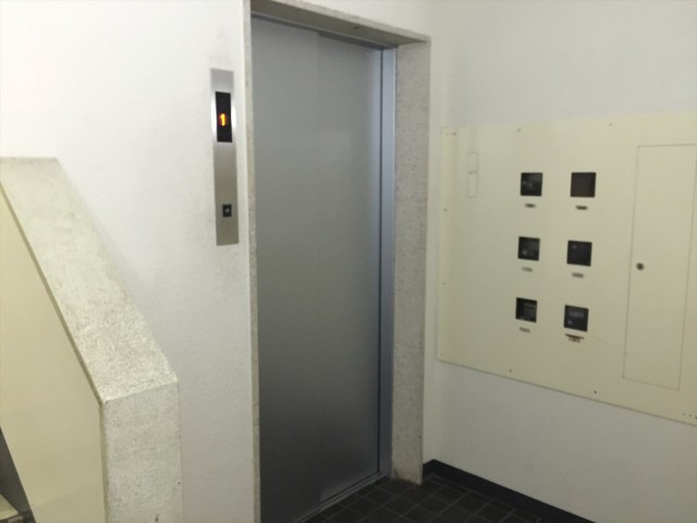 エレベーター