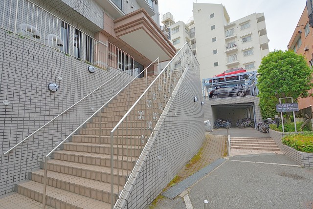 エンゼルハイム馬事公苑 外観