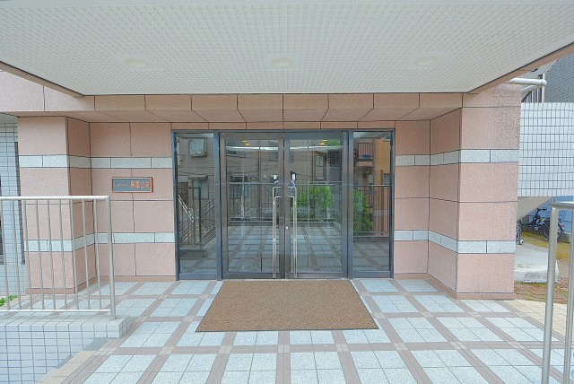 エンゼルハイム馬事公苑 外観