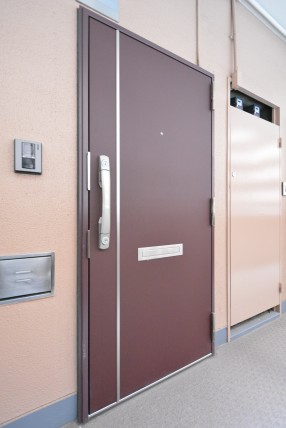 築地永谷コーポラス 玄関