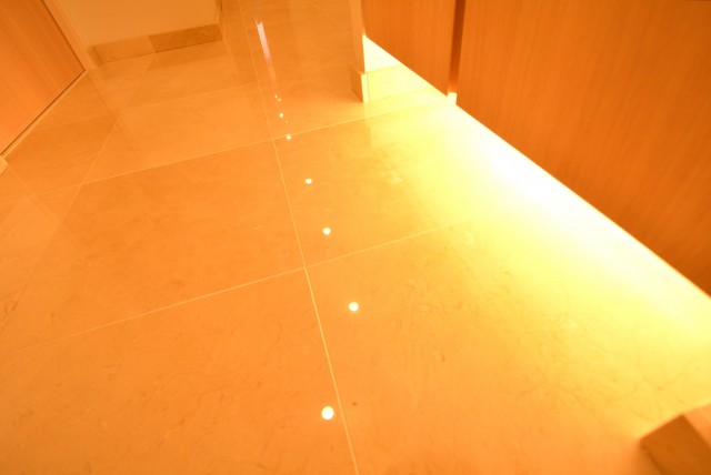 築地永谷コーポラス 玄関