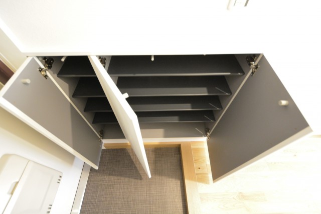 築地永谷コーポラス 玄関