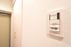 コープ第一駒場 玄関