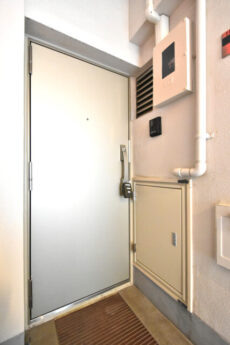 コープ第一駒場 玄関