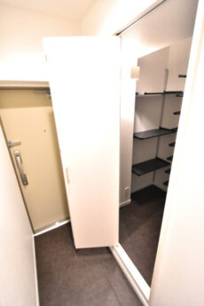 コープ第一駒場 玄関