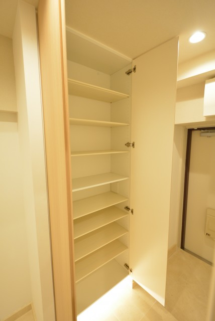 築地永谷コーポラス 玄関