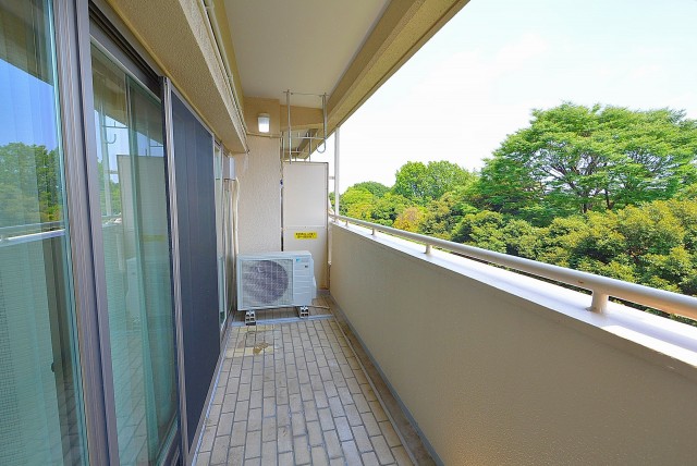 馬事公苑前ハイム 　バルコニー