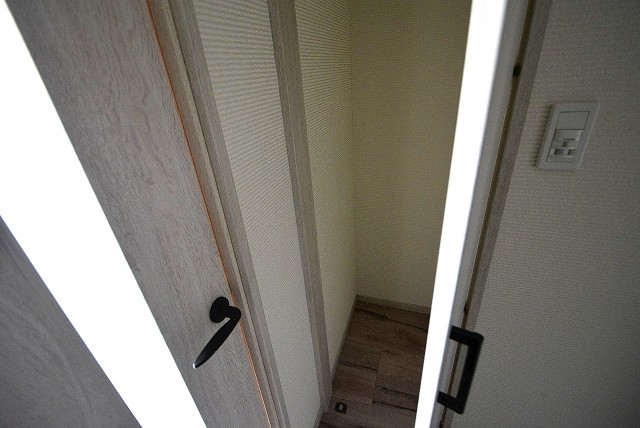自由ヶ丘第５マンション７０２ 玄関 (6)