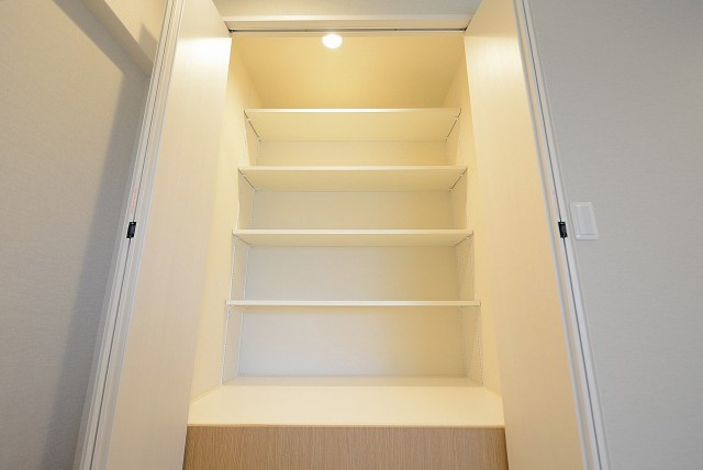 馬事公苑前ハイム　洋室２