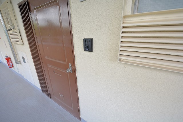 烏山南住宅 　玄関