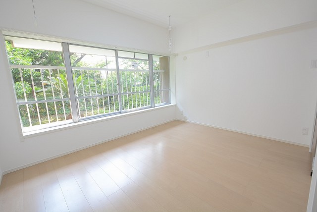 烏山南住宅　洋室２