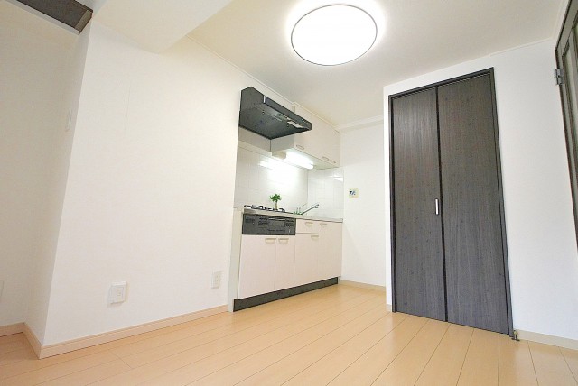 ビュラ田園調布202号室 ダイニング (5)