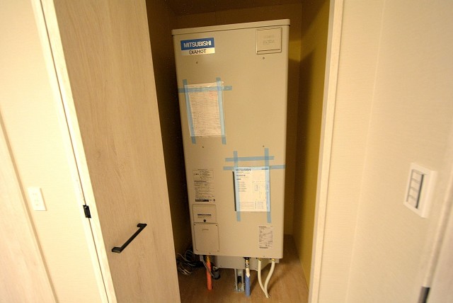 自由ヶ丘第５マンション７０２ 温水器 (2)