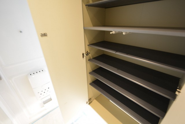 烏山南住宅 (5)　玄関