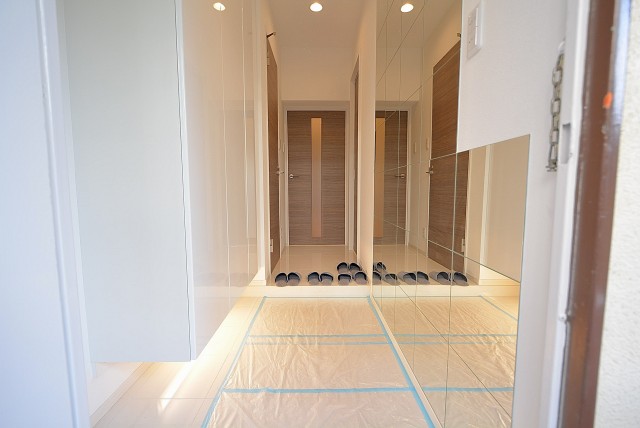 烏山南住宅 (3)　玄関