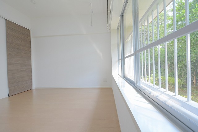 烏山南住宅　洋室２