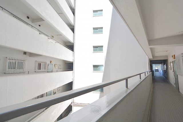 戸山ハイツ 玄関