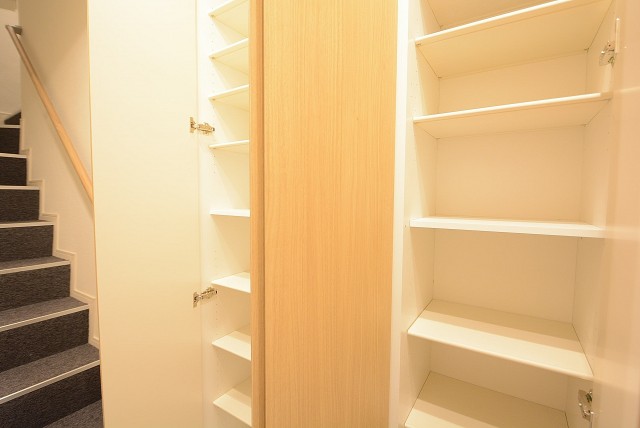 馬事公苑前ハイム (6)　玄関