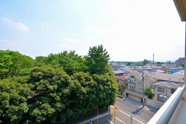 馬事公苑前ハイム 　バルコニー