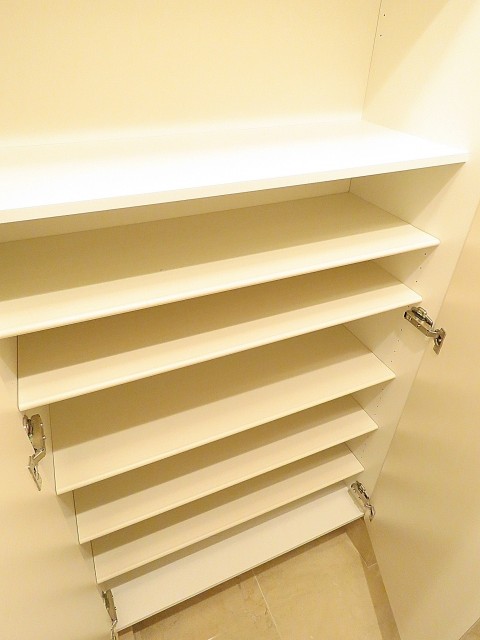 フラット田園調布　シューズBOX