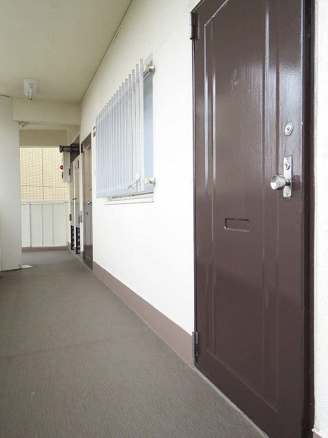 フラット田園調布　共用廊下