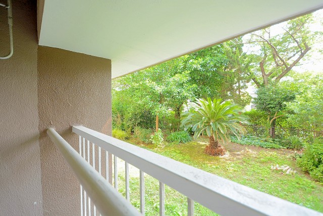 烏山南住宅　バルコニー