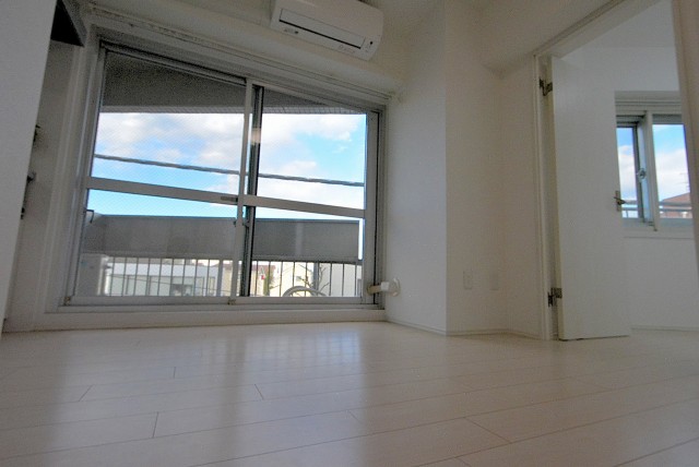 ビュラ田園調布307 リビング (2)