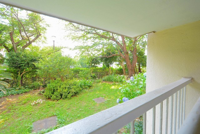 烏山南住宅　バルコニー