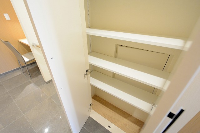 馬事公苑前ハイム 　物入