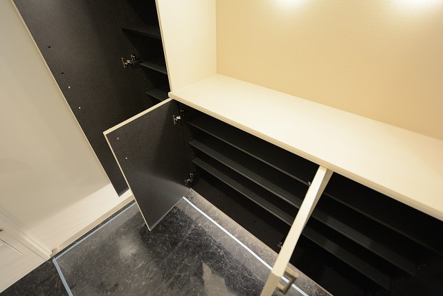 幡ヶ谷ハウス (16)玄関