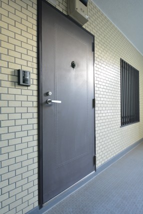 ライオンズマンション上用賀 玄関