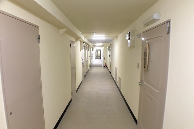 ファミール築地 外廊下