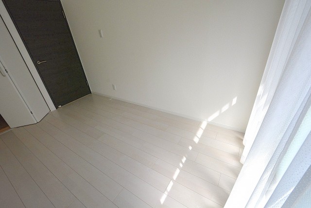 ライオンズマンション上用賀 洋室2