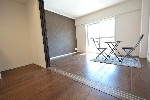 経堂セントラルマンション3F 洋室1