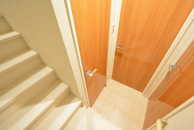 セボン柿の木坂 階段↓