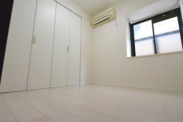 ライオンズマンション上用賀 洋室1