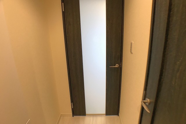 ファミール築地 玄関