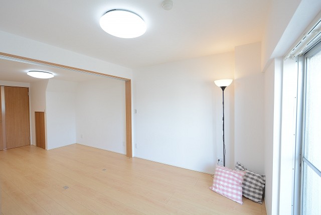 経堂セントラルマンション 　ダイニング～洋室１