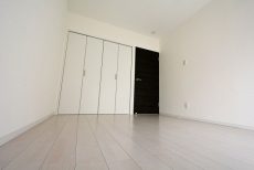 ライオンズマンション上用賀 洋室2