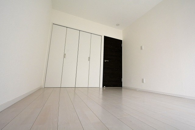 ライオンズマンション上用賀 洋室2