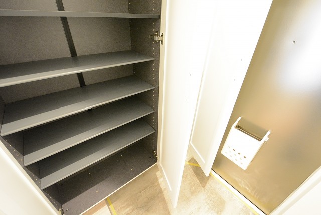 東海経堂マンション 玄関