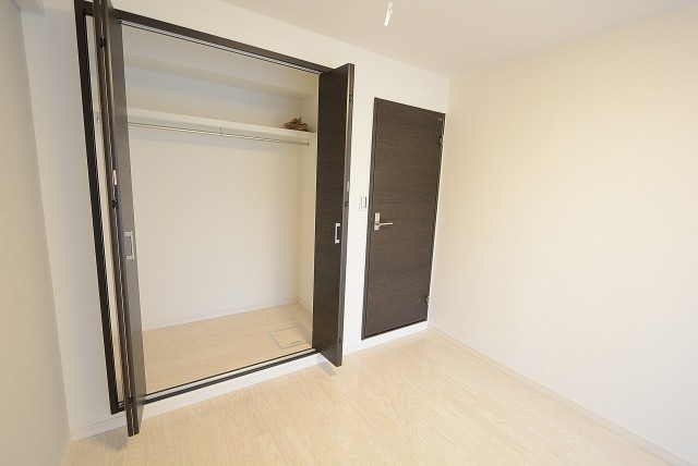 シャルム成城 洋室②