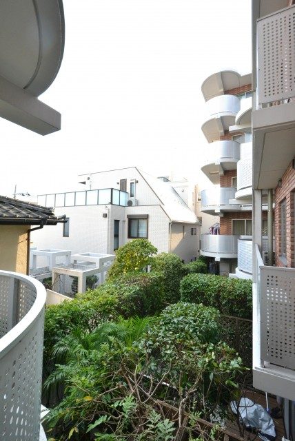 ジェイパーク桜新町 バルコニー西側 ジェイパーク桜新町 バルコニー西側