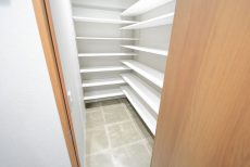 都立大バロンズコート 玄関