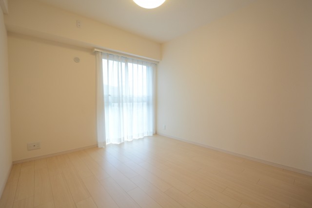 ジェイパーク桜新町 洋室1