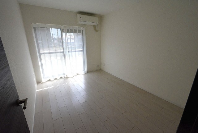 ライオンズマンション上用賀 洋室2