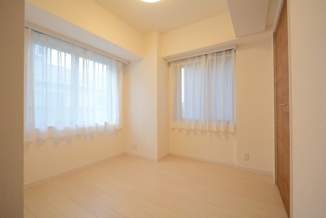 ジェイパーク桜新町 洋室2