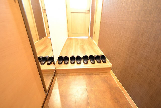都立大第2コーポラス 玄関