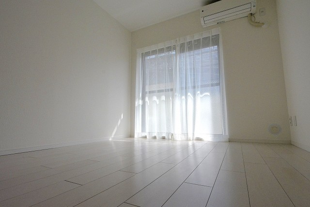 ライオンズマンション上用賀 洋室2