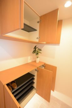 経堂セントラルマンション 玄関